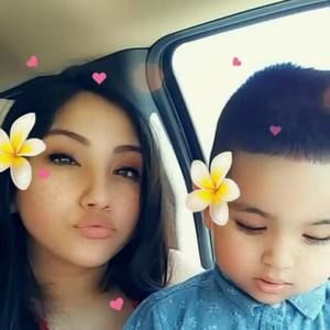 Meet your Posher, Andrea